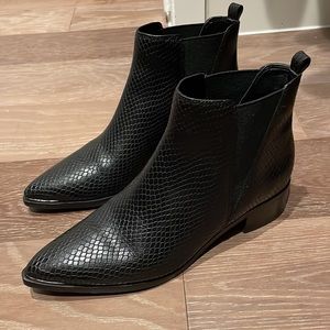 Marc Fisher LTD Yale Chelsea Boots